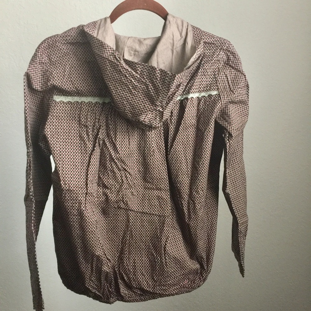  Hooded Jacket - Picture 3 of 8